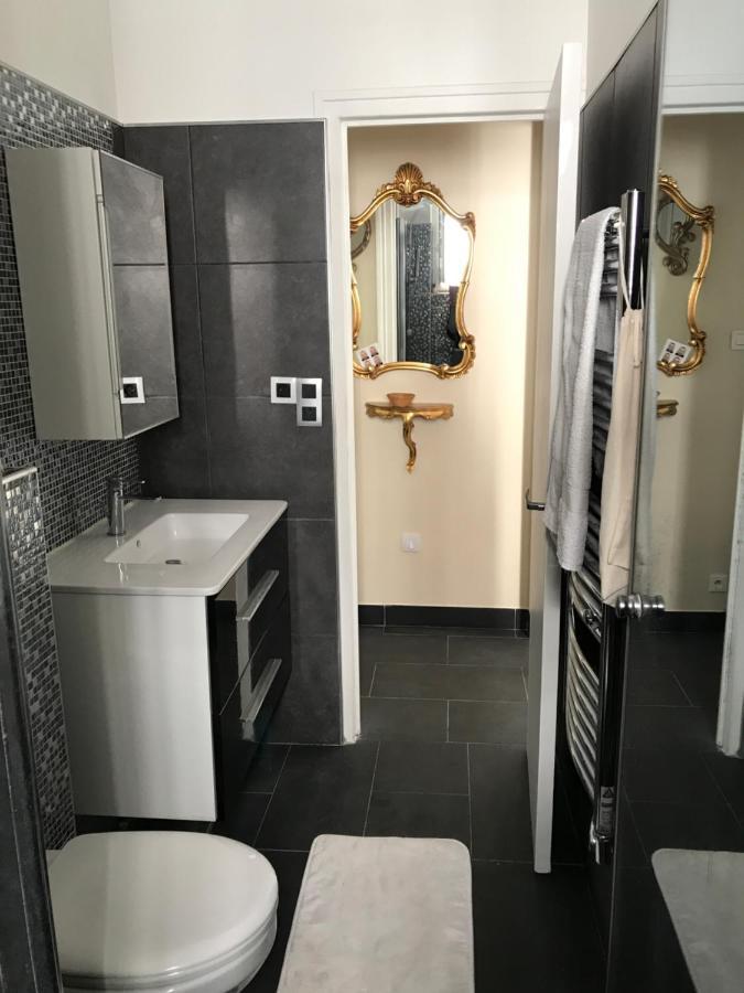 Superbe Appartement Proche De La Butte Montmartre Paris Bagian luar foto